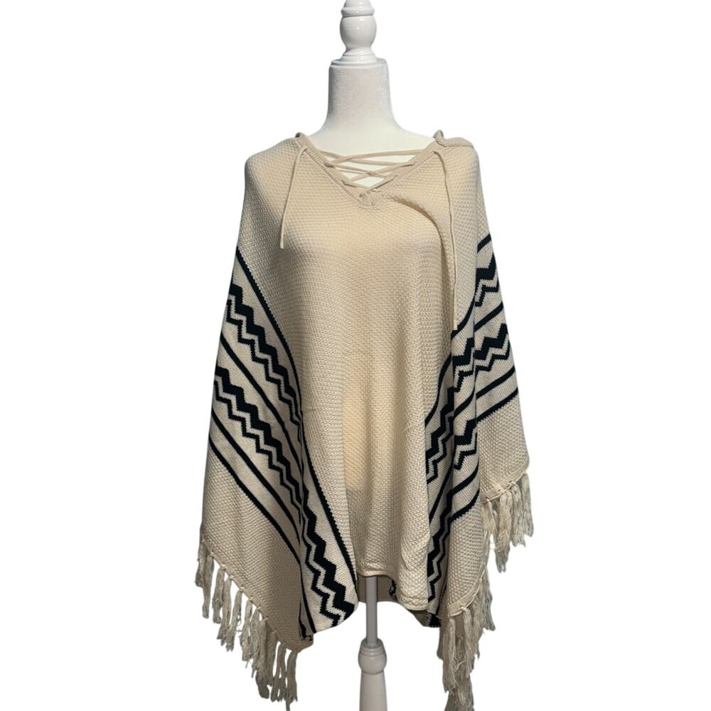 Kori America Cream S/M Sweater Poncho Fringe Hooded Autumn Essential Cozy Soft